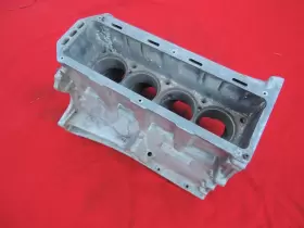 AR-1315-32329 ALFA ROMEO Engine Block Wmain Caps 1300 750