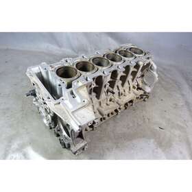 11112295991 BMW Scroll Engine Cylinder Block Turbo Twin