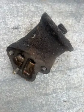 11421261475 BMW Engine Oil Filter Mount Head E10 320I M10 #3