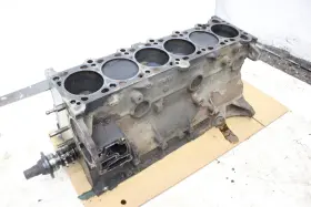 1735733 BMW Engine Cylinder Block Vanos E34 525I M50