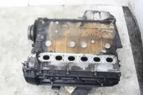 1748933 BMW Engine Motor E36 M52