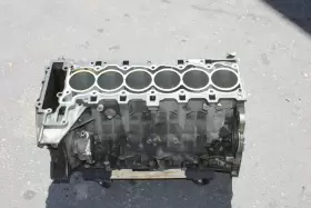 7-558-321 BMW Engine Block 525I