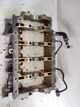 7629928-04 BMW Lower Engine Block Crankshaft 328I