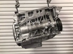 7810603 BMW Diesel Engine Block F30 #2