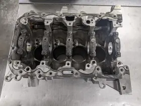 8650917 BMW Engine Cylinder Block X3 Turbo #2