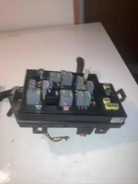 10311478 BUICK Engine Fuse Box Relay Junction Block