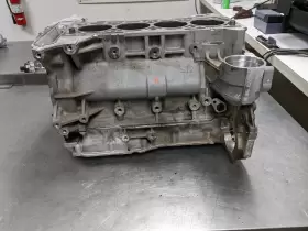 12642782 BUICK Engine Cylinder Block Verano #3