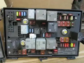 22938539 BUICK Engine Fuse Box Relay Block Panel Verano #2