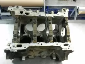 12586589 CADILLAC Engine Cylinder Block Sts