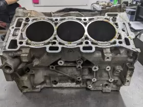 12600129 CADILLAC Engine Cylinder Block Sts #2
