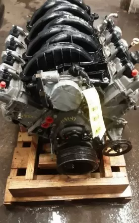 300-05762 CADILLAC Motor Escalade