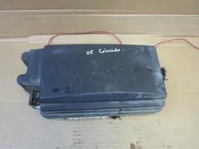 10361101 CHEVROLET Engine Fuse Box Relay Junction Block Panel #2