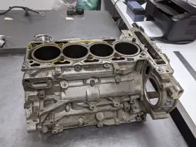 12512776 CHEVROLET Engine Cylinder Block Hhr Fwd #3