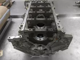 12572048 CHEVROLET Engine Cylinder Block Avalanche #2