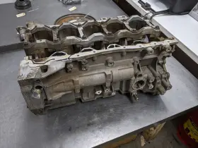 12577811 CHEVROLET Engine Cylinder Block 4WD #2