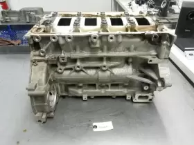 12612776 CHEVROLET Engine Cylinder Block #3