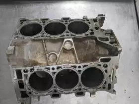 12629407 CHEVROLET Engine Cylinder Block Traverse #2