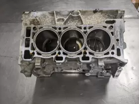12640690 CHEVROLET Engine Cylinder Block Traverse #2