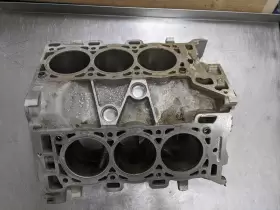 12666869 CHEVROLET Engine Cylinder Block Traverse #2