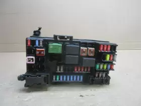 150611445 CHEVROLET Trax Interior Cabin Fuse Box Relay Block