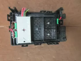 15328300 CHEVROLET Engine Fuse Box Relay Junction Block Chevy #3