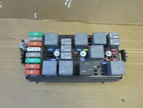 22704753 CHEVROLET Engine Fuse Box Relay Junction Block Panel