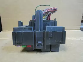25820408 CHEVROLET Engine Fuse Box Relay Block Panel Chevy #2