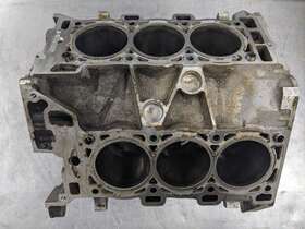 302.GM1D10 CHEVROLET Engine Cylinder Block Chevy Traverse