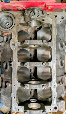 330817 CHEVROLET Engine Block 400