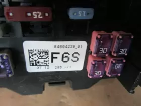 84694239 CHEVROLET Interior Cabin Fuse Box Relay Block Panel #2