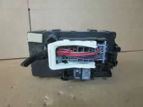84694239 CHEVROLET Interior Cabin Fuse Box Relay Block Panel #3