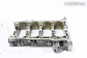 8D25016652 CHEVROLET Engine Motor Block Lower Crankcase Fwd