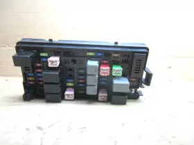 95408069 CHEVROLET Spark Engine Fuse Box Relay Junction Block