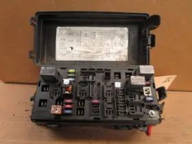 96867141 CHEVROLET Engine Fuse Box Relay Junction Block Chevy