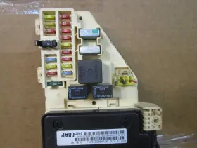 04602368 CHRYSLER Interior Cabin Fuse Box Relay Junction Dash #3