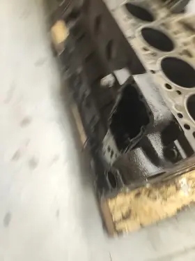 3942160 CUMMINS Valve Diesel Engine Block Ram #2
