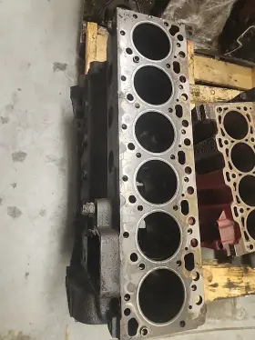 3942160 CUMMINS Valve Diesel Engine Block Ram #3
