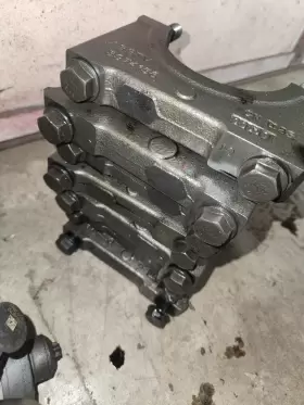 3974156 CUMMINS Caps