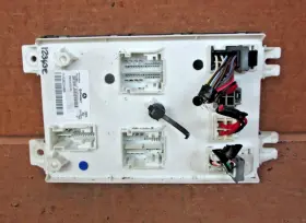 04692251 DODGE Interior Cabin Fuse Box Body Control Module