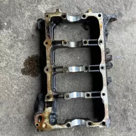 302-01623 DODGE Bed Plate Upper Oil Pan Turbo Neon