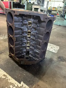 4323301 DODGE Engine Block 318 Chrysler Mopar