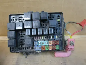 68083945 DODGE Charger Engine Fuse Box Relay Junction Block