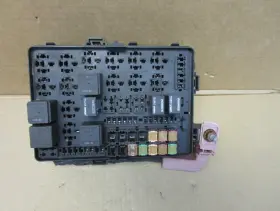 68202720 DODGE Charger Engine Fuse Box Relay Junction Block