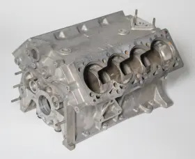 Ferrari 103536 Used F106a V8 Engine Block For 1974 308 Gt4 Damaged Display