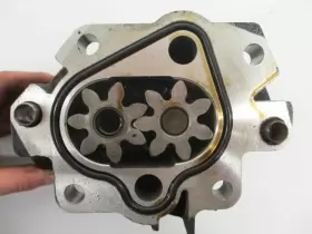346.FD1G94 FORD Oil Pump Filter Mount Adapter Mustang #2