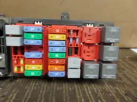 4C2414B125AA FORD Engine Fuse Box Relay Junction Block Panel