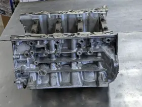 9T4E6015AA FORD Engine Cylinder Block Fwd Edge #3