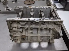 AT4E6015CD FORD Engine Cylinder Block Explorer #3