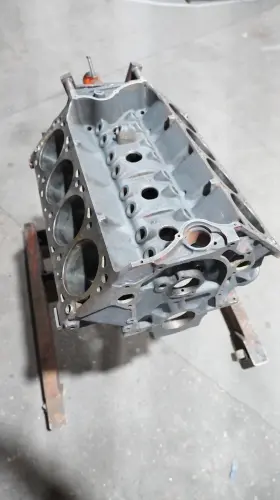 D1VE-6015 FORD Ci Engine Block