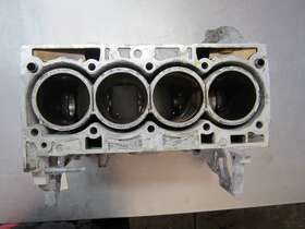 DS7G6015DA FORD Engine Cylinder Block Escape